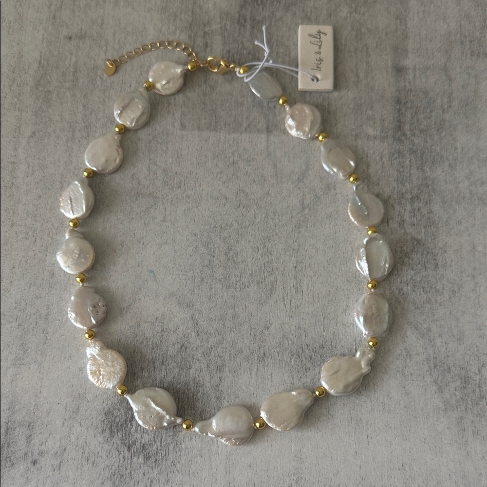 Iris & Lily Elegant Gold and White Freshwater Pearls Necklace 17" lg + 2 in extn - Picture 3 of 8